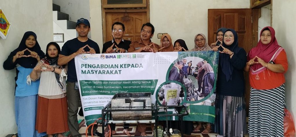 Tim PkM Universitas Salurkan Mesin Mixing Serbuk Lemon untuk UMKM Saedar Lemon Sumberdem